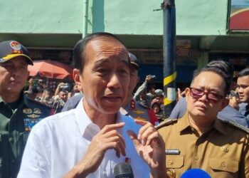 Jokowi Setujui Pengunduran Diri Risma dari Mensos