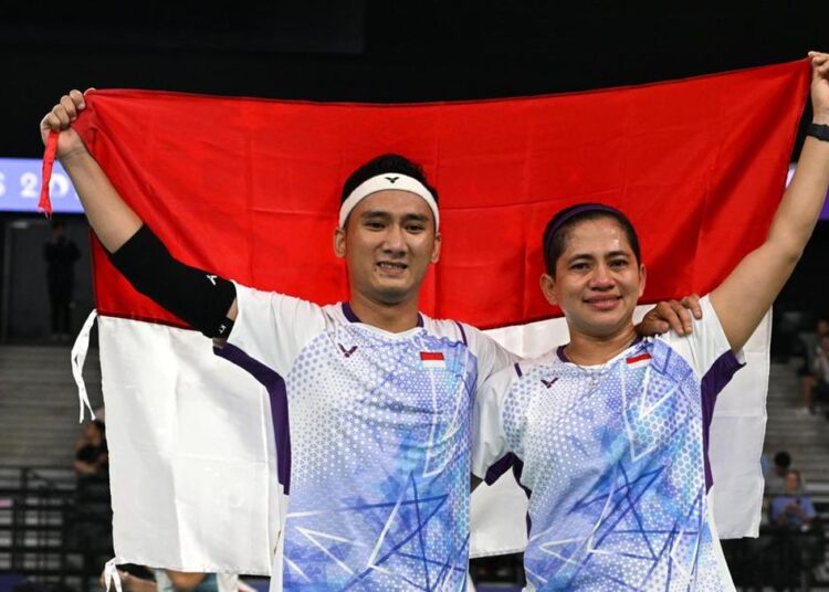 Leani/Hikmat Persembahkan Emas Pertama Indonesia