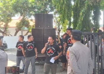 Aksi Forsipedas di KPU dan Bawaslu Madiun: Dukung Netralitas dan Jaga Martabat Demokrasi