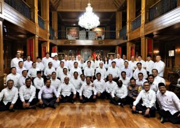 Prabowo Ajak Seluruh Kabinet ke Lembah Tidar, Untuk Apa?