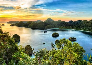 National Geographic Nobatkan Raja Ampat Sebagai Destinasi Wisata Top 2025