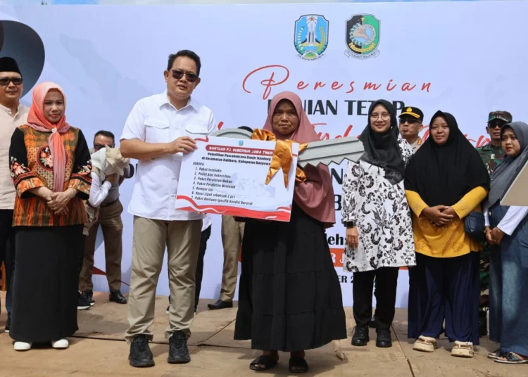 Pemprov Jatim Resmikan 66 Unit Hunian Tetap Korban Banjir  Kalibaru Banyuwangi