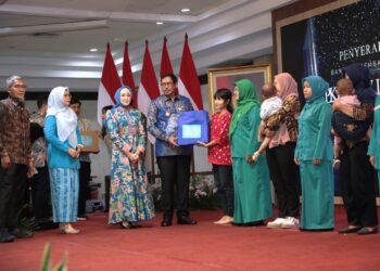 PJ Gubernur Jateng Ajak Perempuan Lebih Berani Bicara dan Ciptakan Kesetaraan