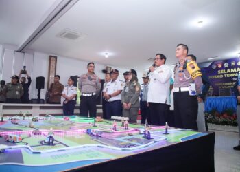 Pj Gubernur Jateng Pantau Langsung Arus Mudik Nataru