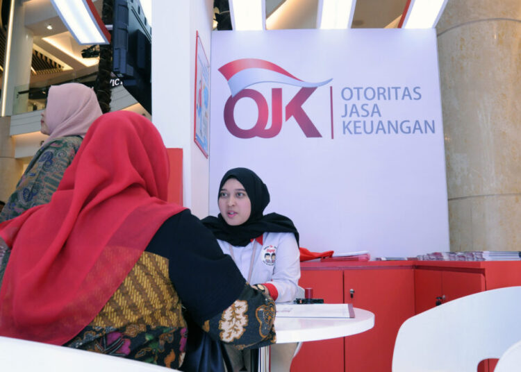 OJK Tentukan Batas Bunga Harian Pinjaman Online Mulai 1 Januari 2025