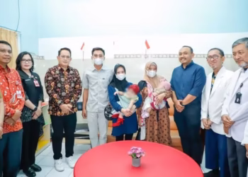 Bayi Kembar Siam di Ngawi Bernasib Mujur