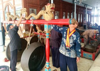 Jamasan Gangsa Kanjeng Kyai Kaduk Manis, Prosesi Awal Jelang Peringatan Kenaikan Tahta Raja