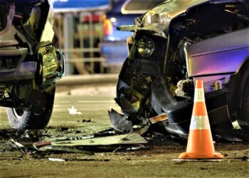 Lima Orang Luka-Luka dalam Kecelakaan Adu Banteng di Madiun