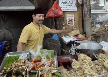 Ayam Goreng Pak Ali Pasar Gede Solo, Kuliner Buah Tangan Keluarga Presiden
