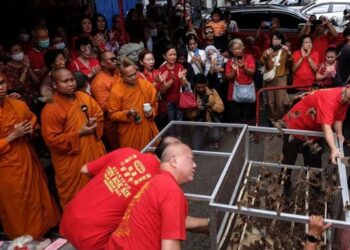 Kelenteng Tien Kok Sie Surakarta Gelar Tradisi Pao Oen