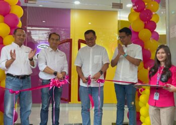 Gerai Terintegrasi IM3 dan 3Store Pertama di Indonesia Resmi Dibuka di Malang