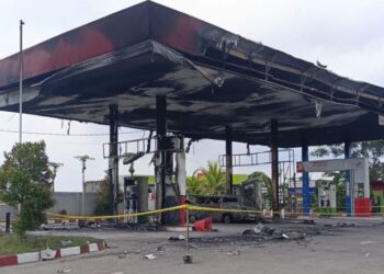 Diduga Akibat Ledakan Mobil L300, SPBU Cuplik Sukoharjo Terbakar