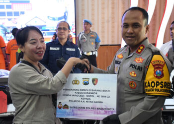 Polres Madiun Kota Serahkan Barang Bukti Curanmor kepada Korban