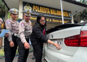 Viral di Medsos, Mahasiswi di Malang Gunakan Pelat Vulgar untuk Konten Tiktok