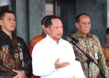 Mendagri Sebut Pelantikan 6 Februari Batal Dilaksanakan