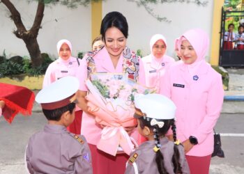 PYKB Jatim Dukung Gizi Sehat Anak, Bagikan Makan Bergizi di TK Kemala Bhayangkari 54 Ngawi