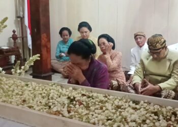 Bulan Ruwah, Kraton Surakarta Terus Lanjutkan Tradisi Sadranan