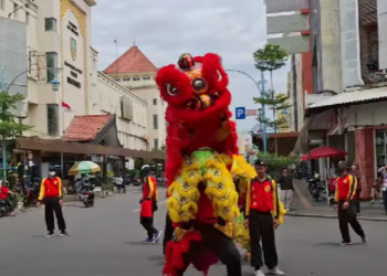 Meriah! Kirab Barongsai Tutup Perayaan Cap Go Meh 2025 di Solo