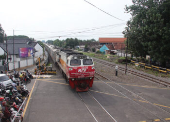 Semua Pintu Perlintasan Sebidang KAI Daop 7 Beroperasi Normal Tanpa Pengurangan Personel