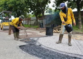 Pastikan Kelancaran Arus Mudik Lebaran, Pemprov Jateng Genjot Perbaikan Jalan