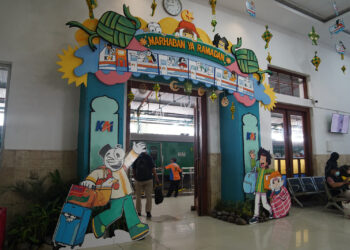 Stasiun di Daop 7 Madiun Hadirkan Dekorasi Tematik Ramadhan dan Idul Fitri untuk Sambut Pemudik