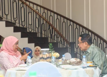 Gubernur Jatim Minta Maspion Group Hindari PHK, Ali  Markus Beri Jaminan