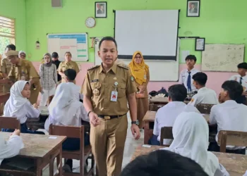 Program MBG Kembali Bergulir, Wali Kota Solo Tinjau Langsung ke SMPN 14