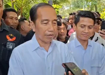 Jokowi Pastikan Tempuh Jalur Hukum Soal Fitnah Ijazah