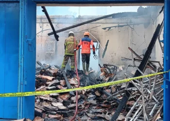 Gudang Kertas di Juwiring Klaten Terbakar, Kerugian Ditaksir Lebih dari Rp1 Miliar