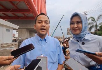 Pemkot Solo Tancap Gas, Saluran di Bawah Rel Joglo Mulai Dibongkar