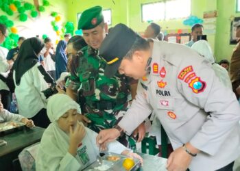 TNI-Polri Kompak Dukung Program Makan Bergizi Gratis di MIT Bhakti Ibu Madiun