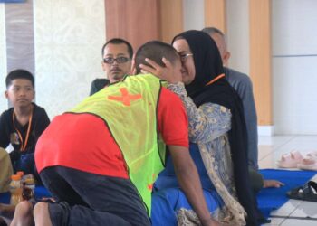 Tangis Haru Warnai Pertemuan Warga Binaan dengan Keluarga di Kunjungan Hari Raya Idul Fitri