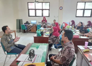 Tanggapi Aduan Orangtua, Wali Kota Solo Minta Wisuda Tanpa Iuran