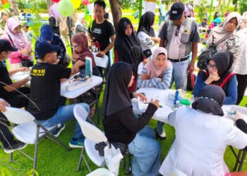 KAI Daop 7 Madiun Gencarkan Aksi Sosial Lewat Layanan Kesehatan dan Donor Darah