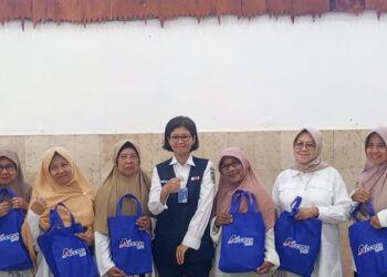 KAI Daop 7 Madiun Gratiskan Tiket KA untuk Lansia dan Kenalkan Kereta kepada Anak Sejak Dini