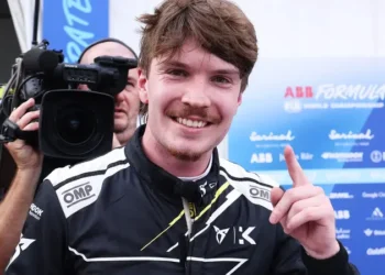 Dan Ticktum Menangi Formula E Jakarta 2025, Piala Diserahkan Langsung oleh Gubernur Pramono Anung