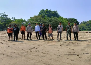 Wisatawan Pasuruan Hilang Terseret Arus di Pantai Ungapan, Satu Orang Masih Dicari