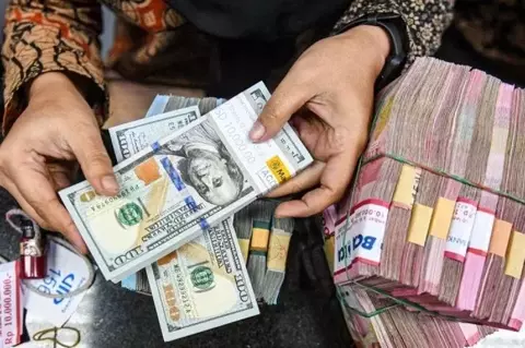 Ketegangan Iran-AS Pengaruhi Rupiah, Melemah ke Rp16.455 per Dolar