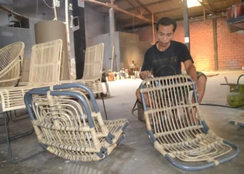 Konflik Israel-Iran Pengaruhi Ekspor, Industri Rotan Sukoharjo Terpukul