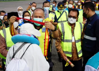 Imigrasi Surakarta Layani Kedatangan Perdana Jemaah Haji Kloter Pertama Debarkasi Solo