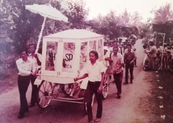 Keranda Zaman Dulu Kini Terbengkalai, Konon Bisa Bergerak Sendiri!