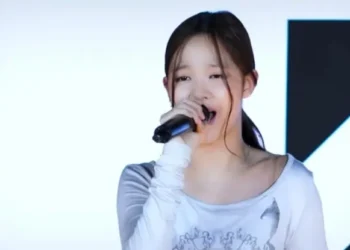 Mengenal Chanya, Member Girlband Baru YG Entertainment yang Curi Perhatian
