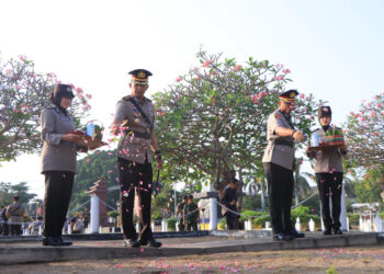 Polres Madiun Gelar Ziarah di TMP, Teguhkan Semangat Juang Jelang Hari Bhayangkara ke-79