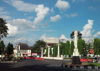 Tugu Pemandengan, Titik Nol Kilometer Solo Berakar dari Kraton Surakarta