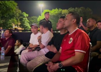 Warga Solo Dikejutkan Kehadiran Wapres di Tengah Nobar Timnas