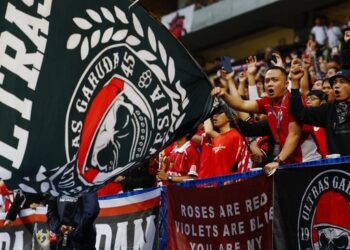 Meski Tertinggal, Suporter Timnas Indonesia Tetap Bergemuruh di Stadion Suita, Jepang