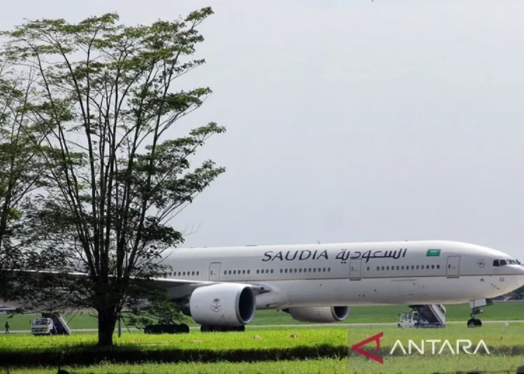 Ancaman Bom Kedua, Densus 88 Dalami Pendaratan Darurat Saudia Airlines di Kualanamu