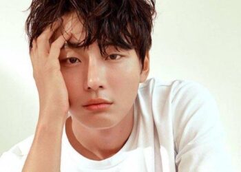 Comeback Tak Biasa! Yoon Shi Yoon Tampil Perdana Setelah 2 Tahun Hiatus dengan Skill Baking