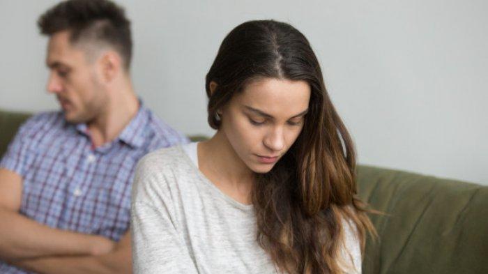 Berjuang Sendiri dalam Hubungan, Cinta atau Perbudakan Emosi?