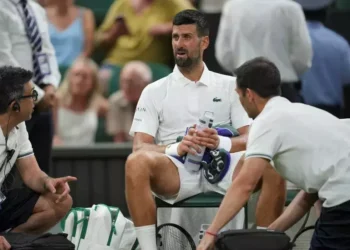 Dengan Napas Tersengal, Djokovic Tetap Tangguh di Wimbledon